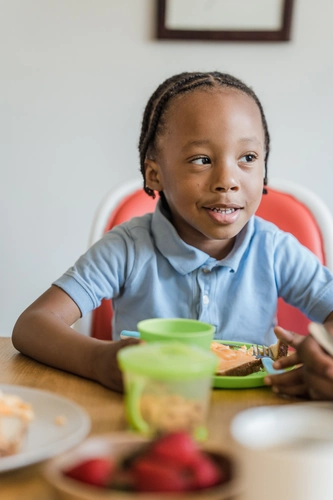 Should You Force Your Child to Eat? What Most Parents Get Wrong
