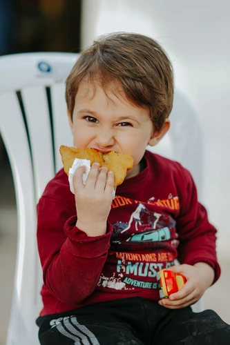 Why Your Child Really Wants Snacks